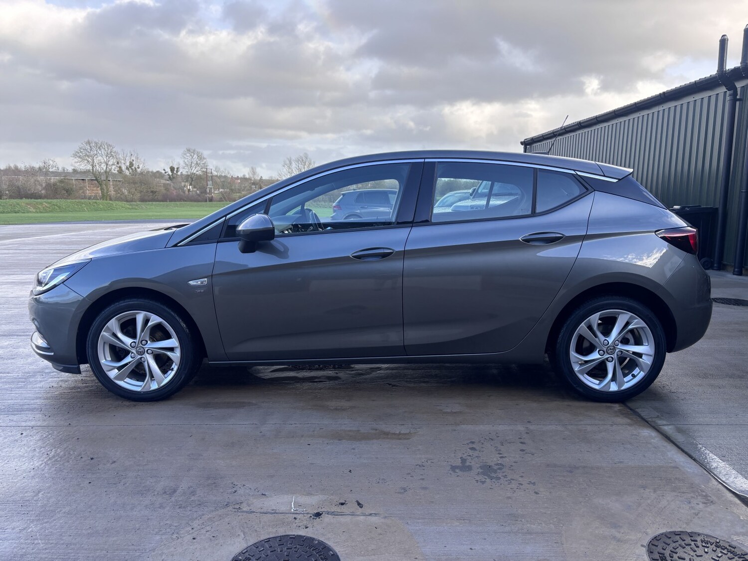 Used Vauxhall Astra 2017 for sale - 77342577: Photo 6