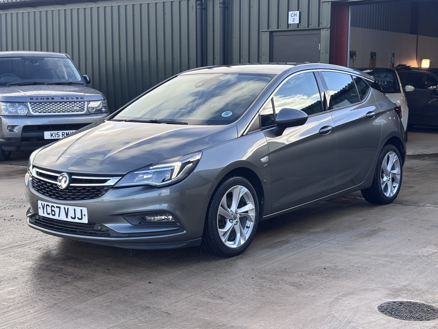 Used Vauxhall Astra 2017 for sale - 77342577: Photo 7