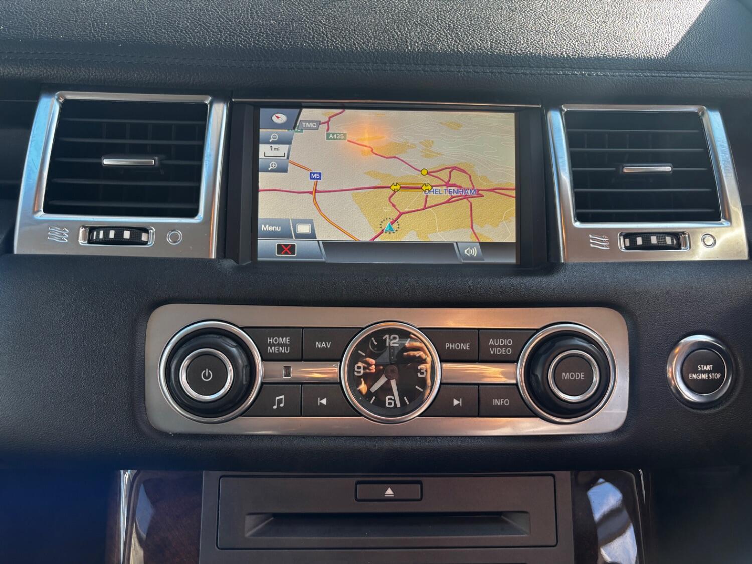 Used Land Rover Range Rover Sport 2010 for sale - 76897046: Photo 25