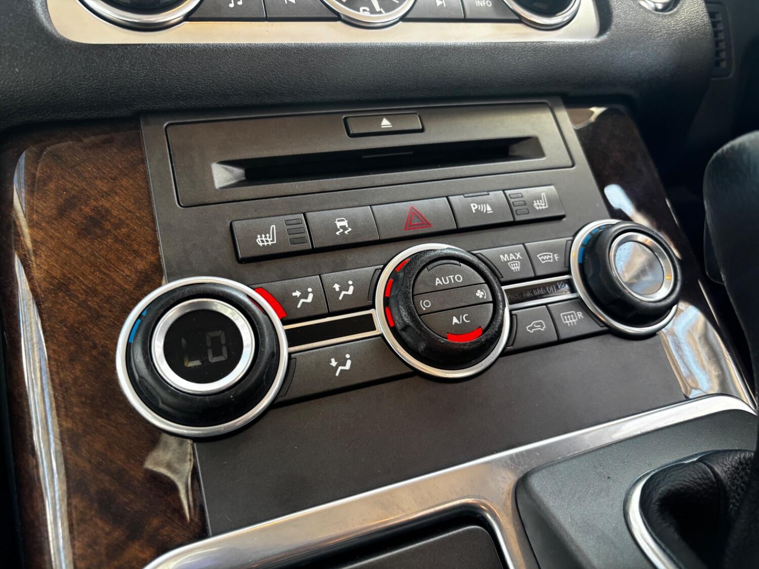 Used Land Rover Range Rover Sport 2010 for sale - 76897046: Photo 30