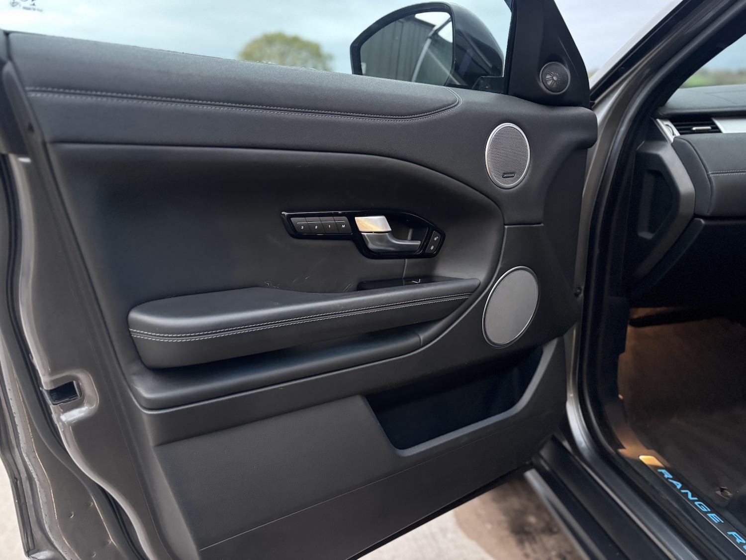 Used Land Rover Range Rover Evoque 2017 for sale - 76799105: Photo 45