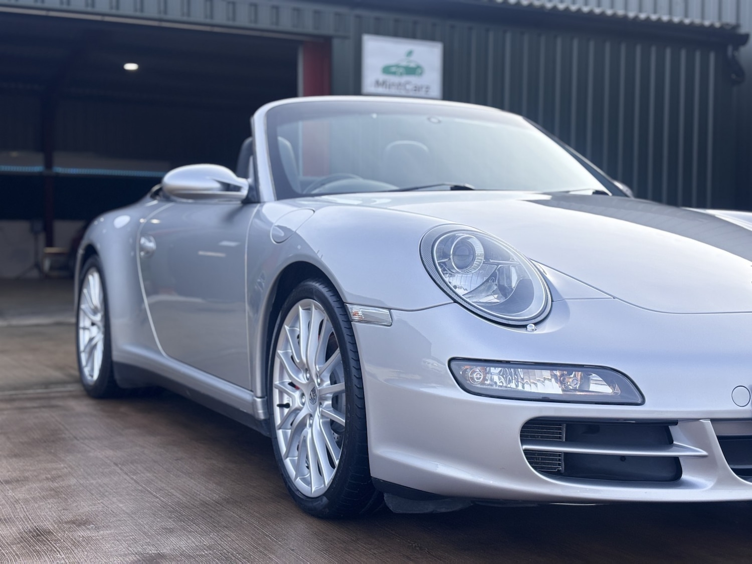 Used Porsche 911 2007 for sale - 77968813: Photo 15