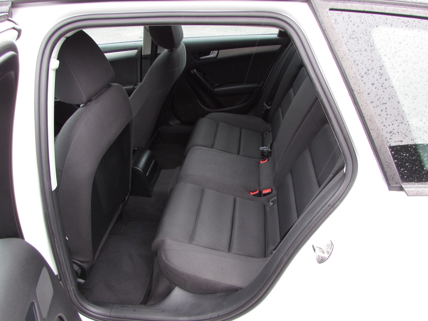 Used Audi A4 2010 for sale - 77902347: Photo 10