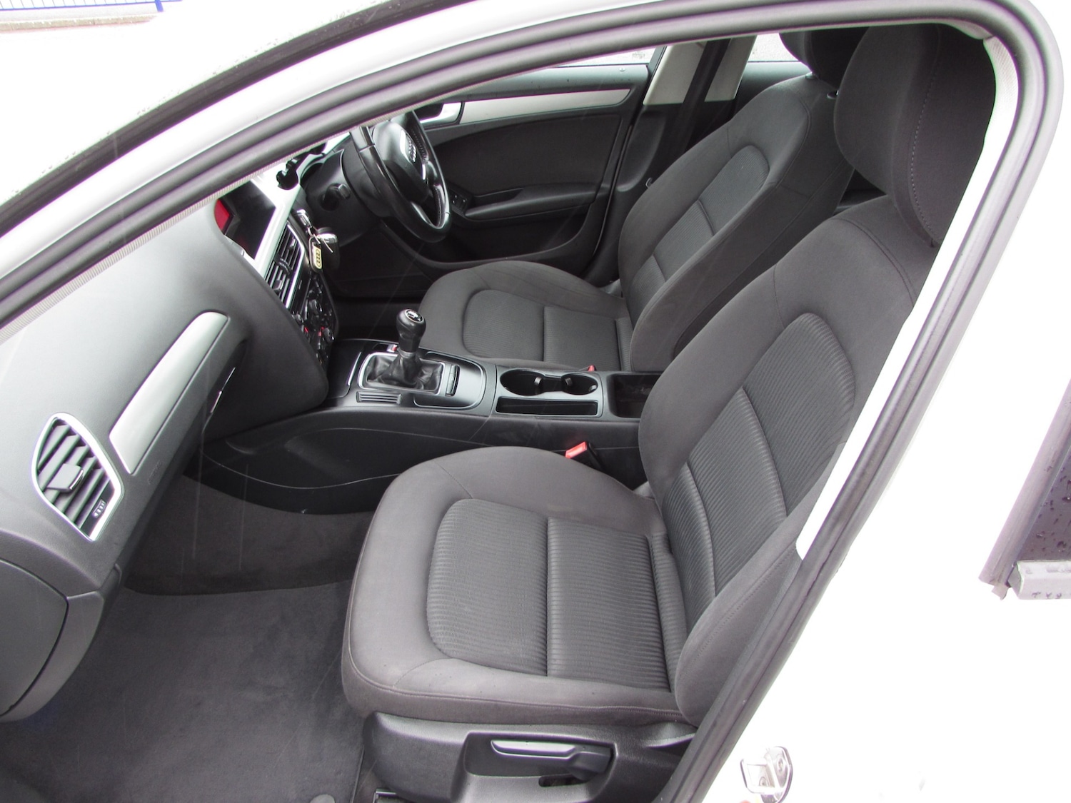 Used Audi A4 2010 for sale - 77902347: Photo 9