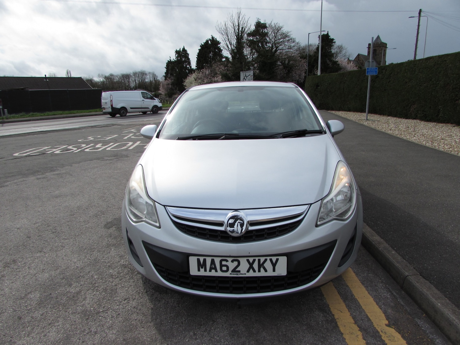 Used Vauxhall Corsa 2012 for sale - 77845747: Photo 2