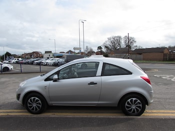 Used Vauxhall Corsa 2012 for sale - 77845747: Photo
