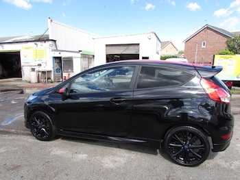 Used Ford Fiesta 2015 for sale - 78838159: Photo