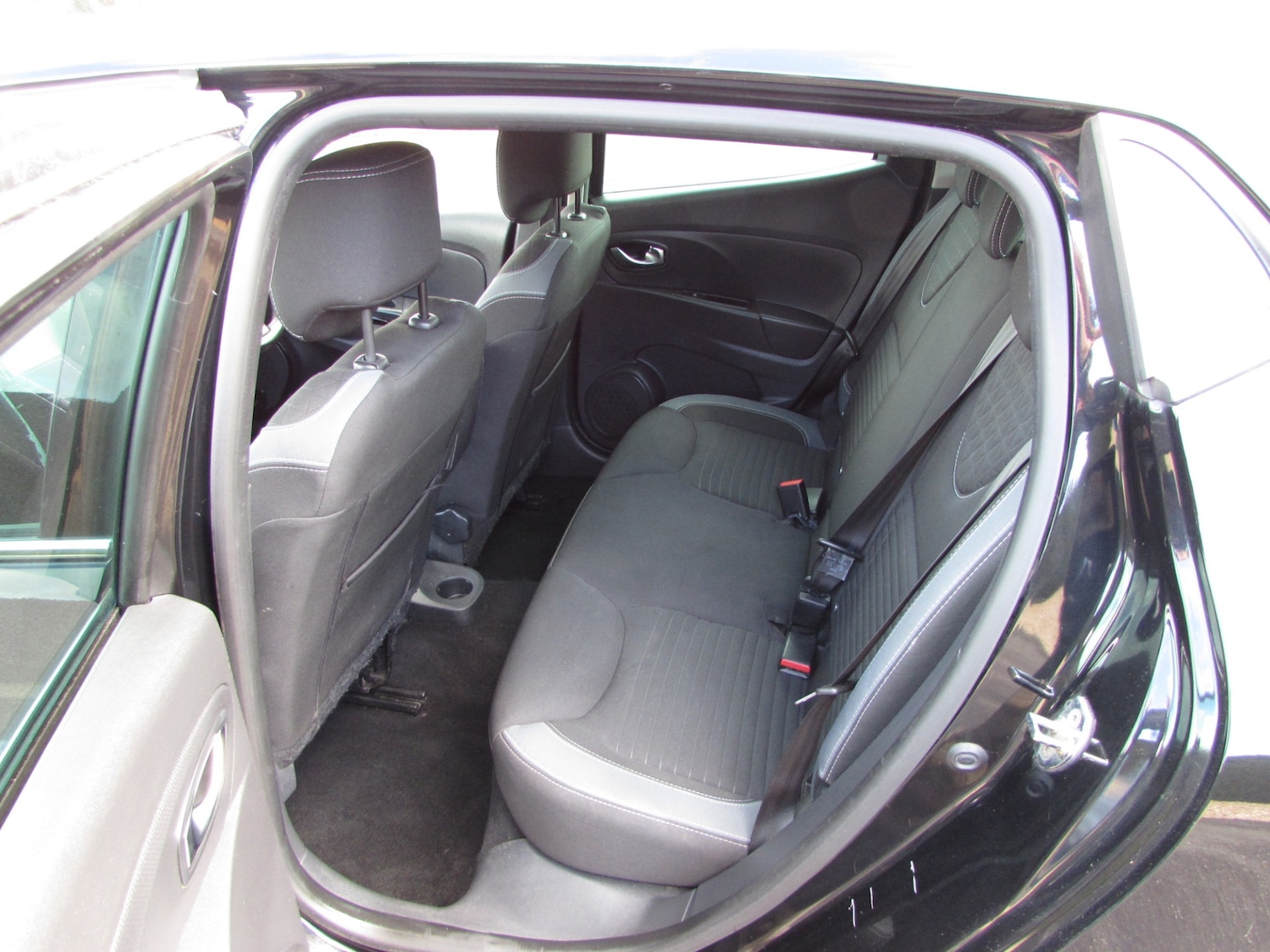 Used Renault Clio 2016 for sale - 77635732: Photo 10