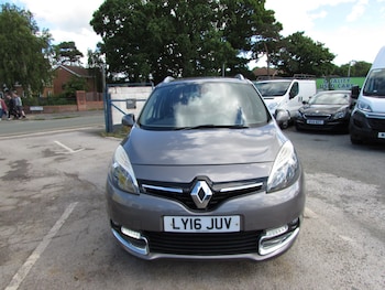 Used Renault Grand Scenic 2016 for sale - 78838294: Photo