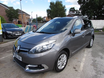 Used Renault Grand Scenic 2016 for sale - 78838294: Photo