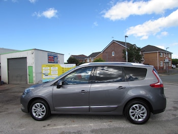 Used Renault Grand Scenic 2016 for sale - 78838294: Photo