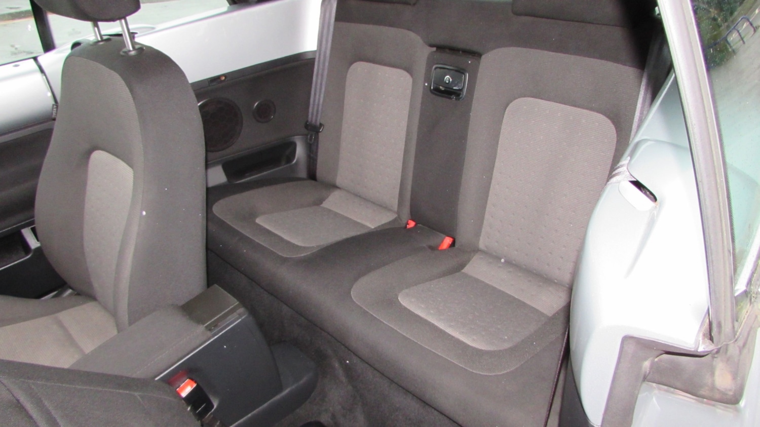 Used Volkswagen Beetle 2006 for sale - 77435316: Photo 10