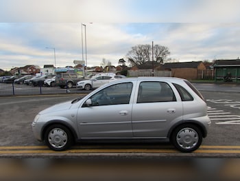 Used Vauxhall Corsa 2006 for sale - 77045649: Photo