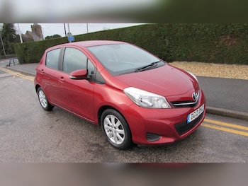 Used Toyota Yaris 2012 for sale - 77516283: Photo