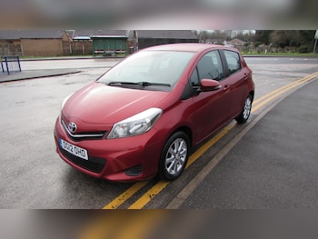 Used Toyota Yaris 2012 for sale - 77516283: Photo