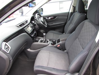 Used Nissan Qashqai 2015 for sale - 78940317: Photo