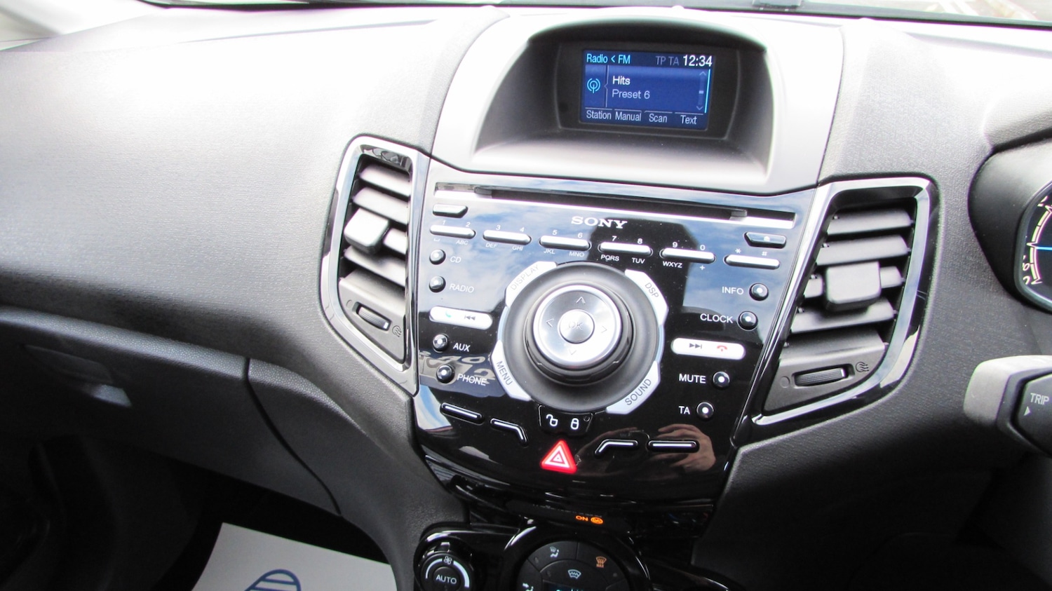 Used Ford Fiesta 2013 for sale - 76598821: Photo 11