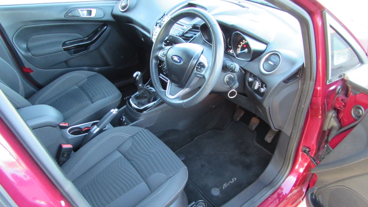 Used Ford Fiesta 2013 for sale - 76598821: Photo 3