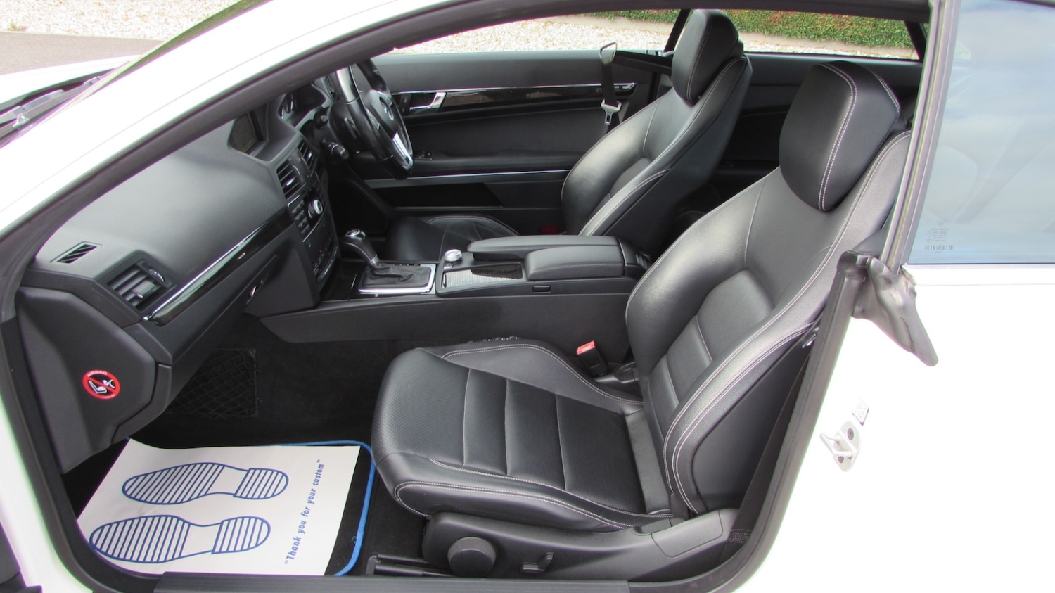 Used Mercedes-Benz E Class 2011 for sale - 77997623: Photo 10