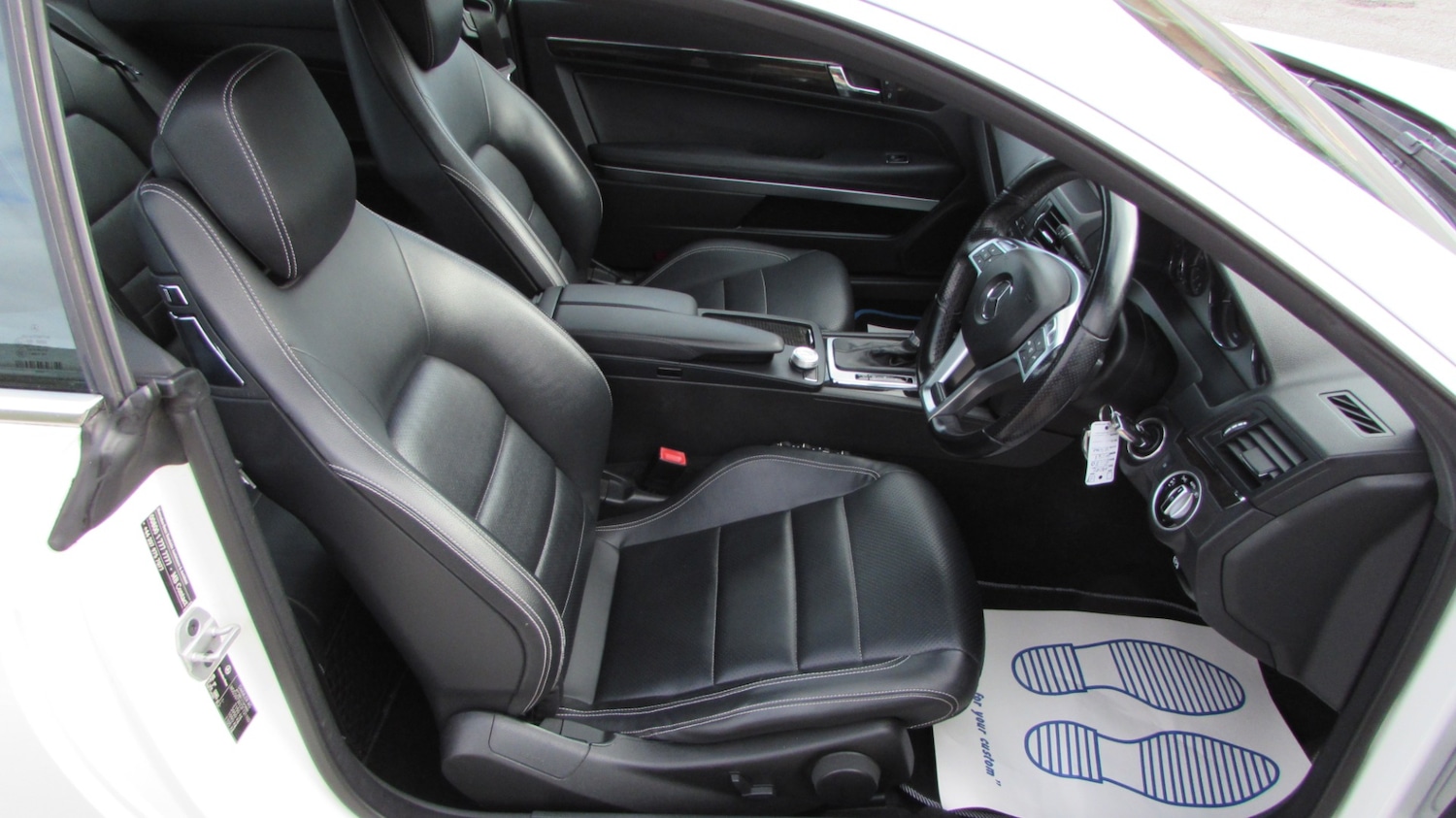 Used Mercedes-Benz E Class 2011 for sale - 77997623: Photo 12