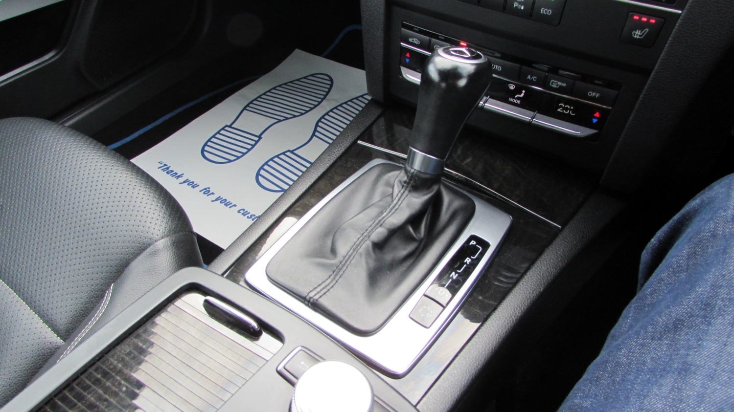 Used Mercedes-Benz E Class 2011 for sale - 77997623: Photo 18