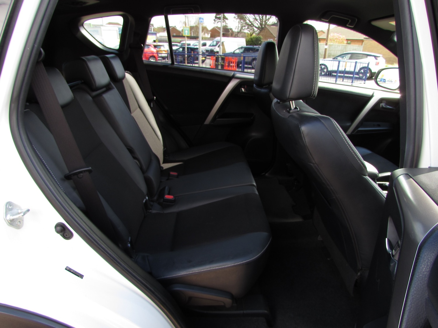 Used Toyota RAV4 2016 for sale - 78107945: Photo 19