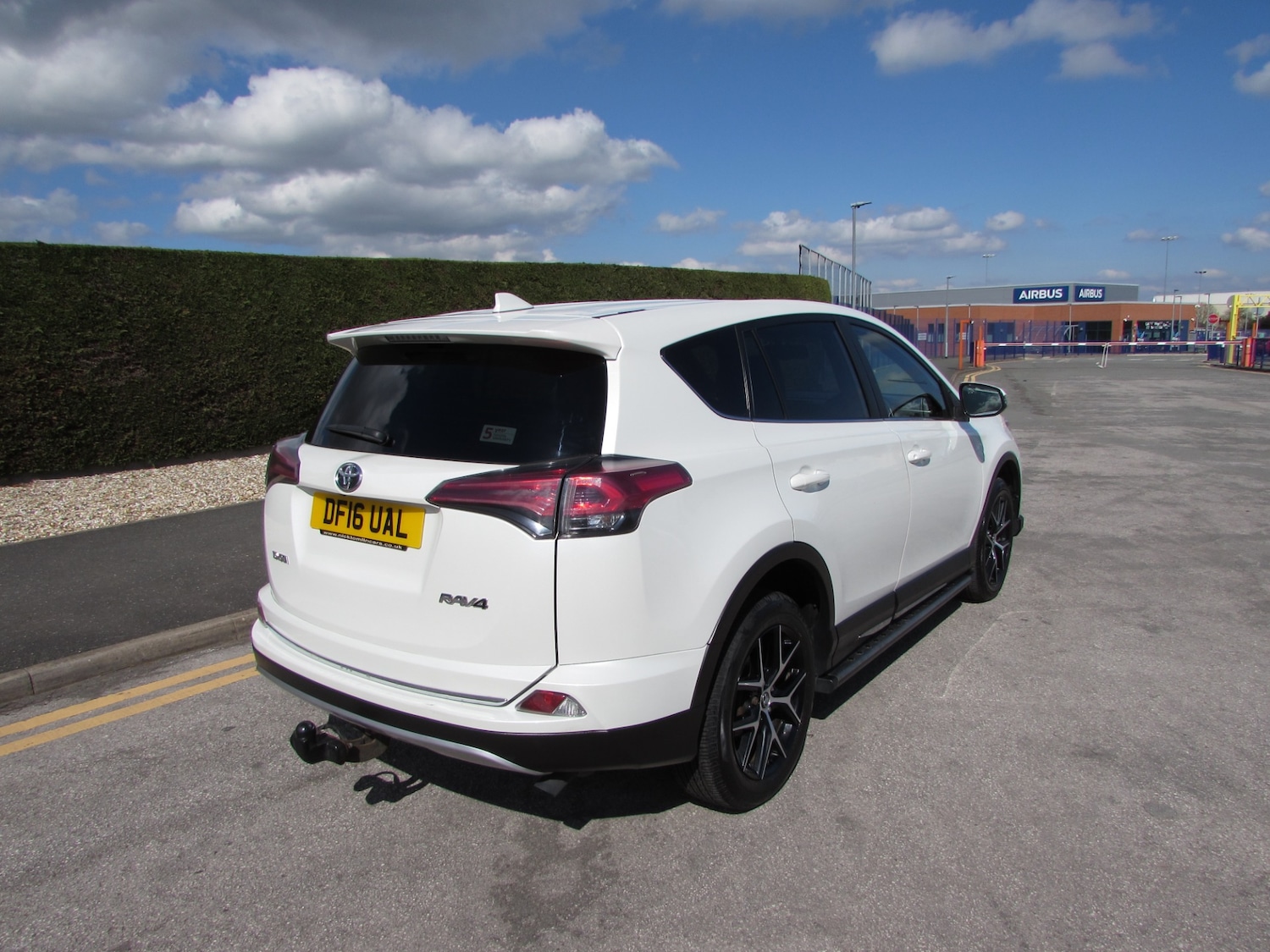Used Toyota RAV4 2016 for sale - 78107945: Photo 4