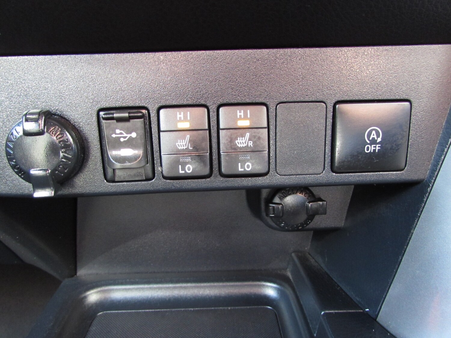 Used Toyota RAV4 2016 for sale - 78107945: Photo 40