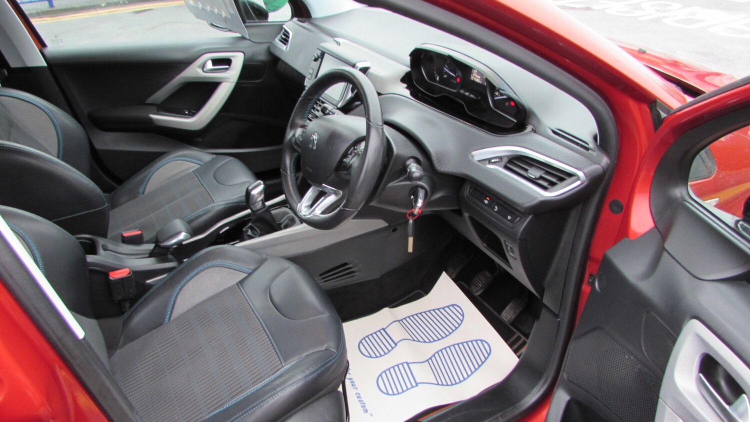 Used Peugeot 2008 2015 for sale - 77501868: Photo 10