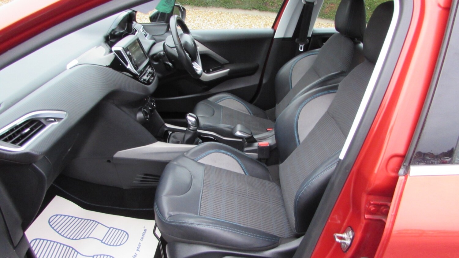 Used Peugeot 2008 2015 for sale - 77501868: Photo 8