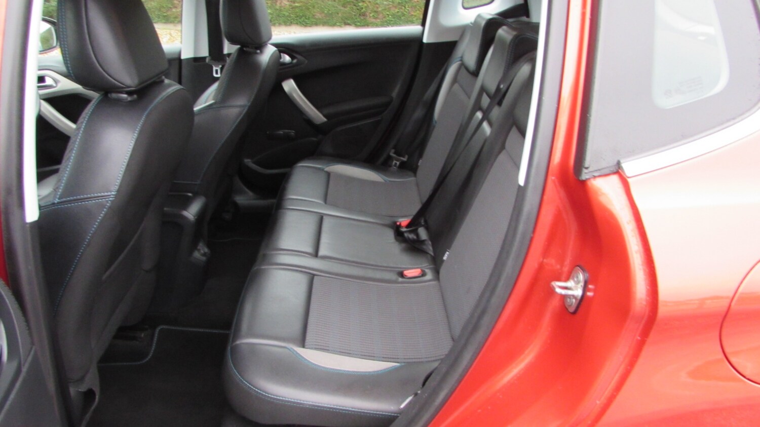 Used Peugeot 2008 2015 for sale - 77501868: Photo 9