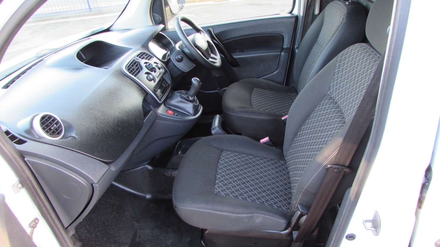 Used Renault Kangoo 2016 for sale - 76796640: Photo 9