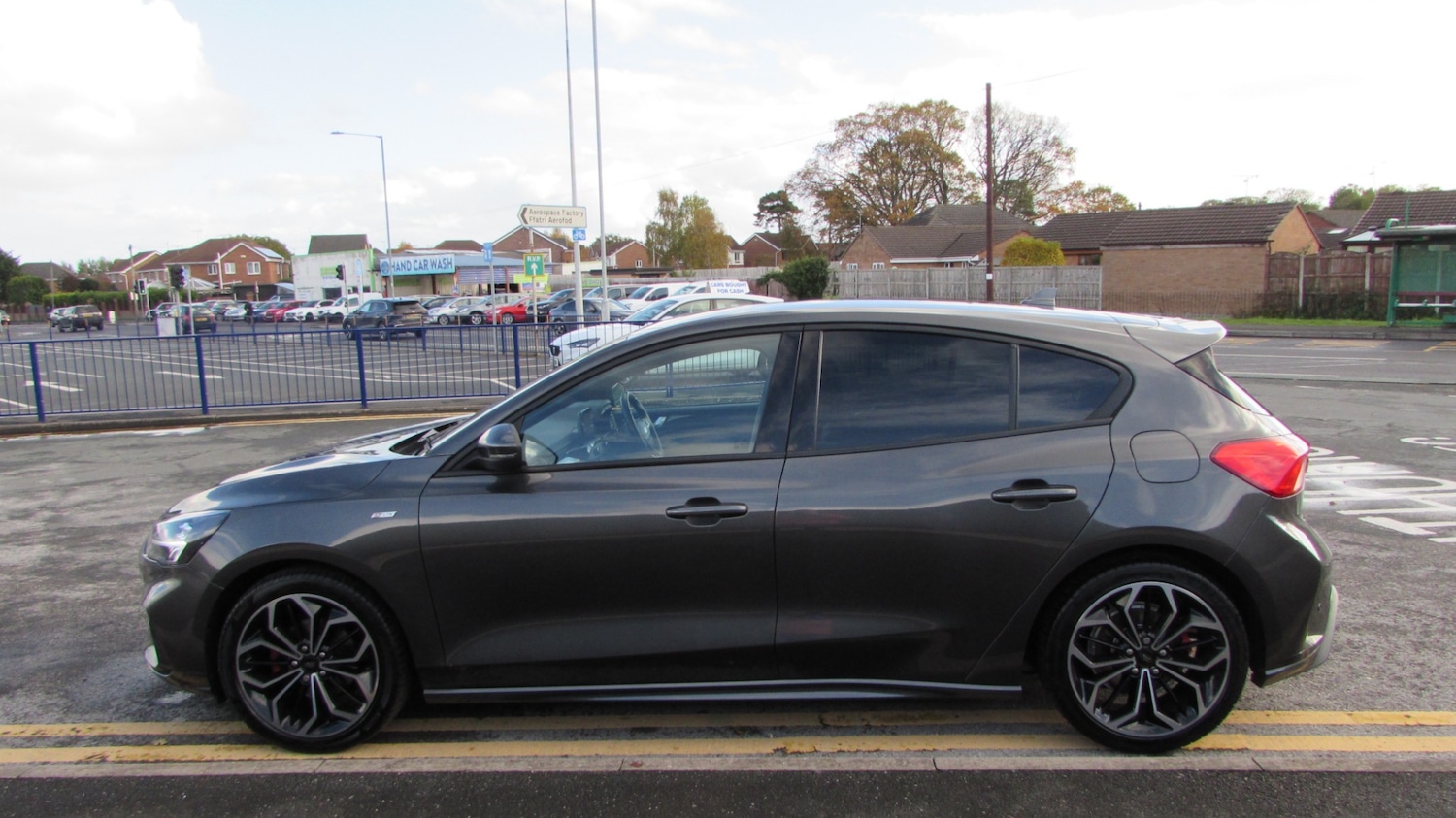 Used Ford Focus 2020 for sale - 76437125: Photo 4