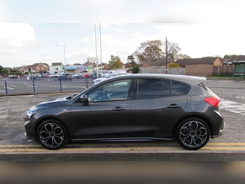 Used Ford Focus 2020 for sale - 76437125: Photo