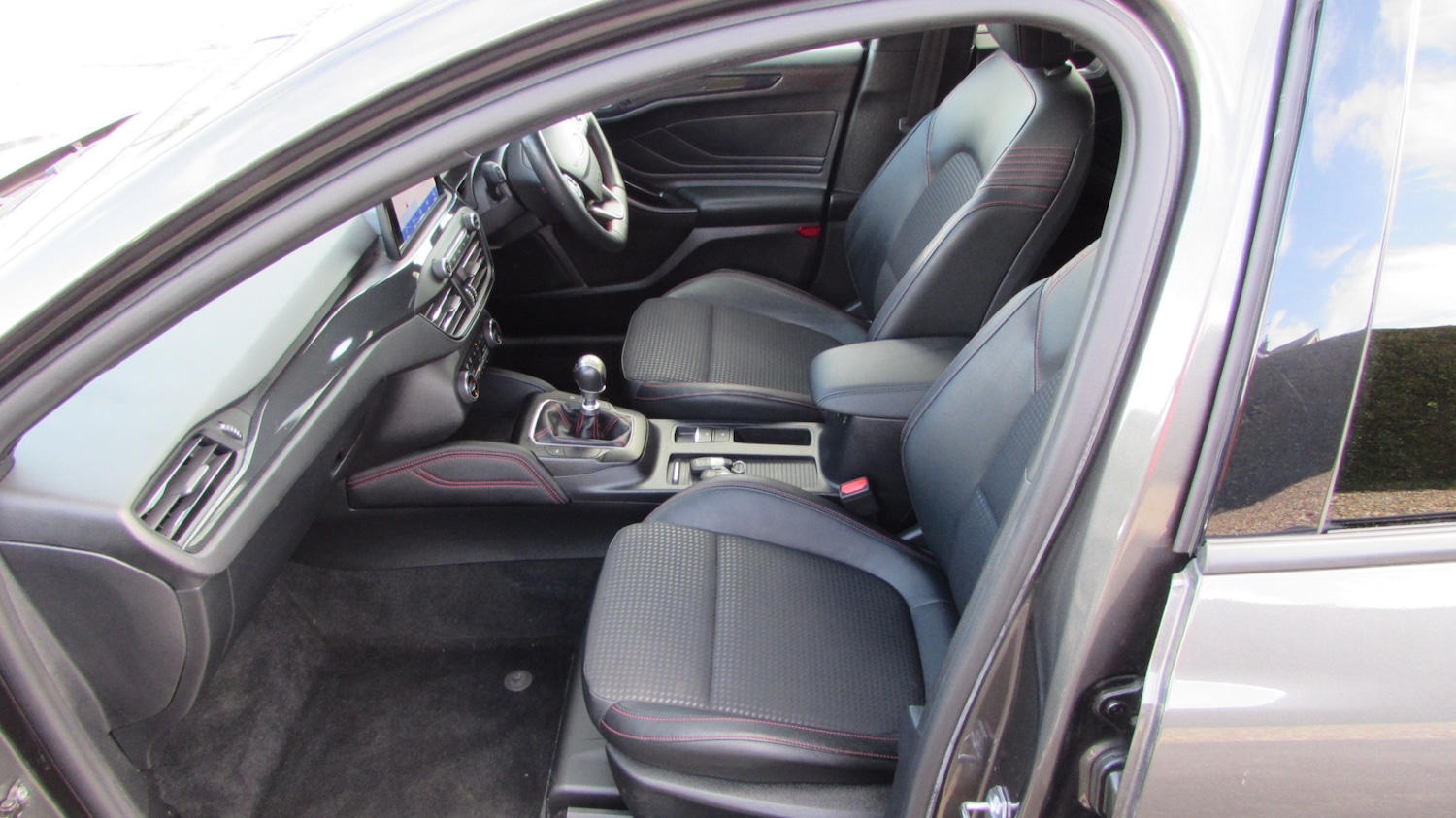 Used Ford Focus 2020 for sale - 76437125: Photo 9