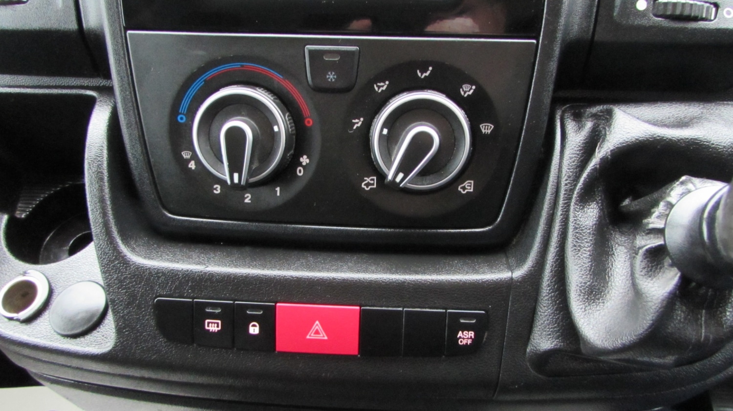 Used Peugeot Boxer 2015 for sale - 77641095: Photo 14