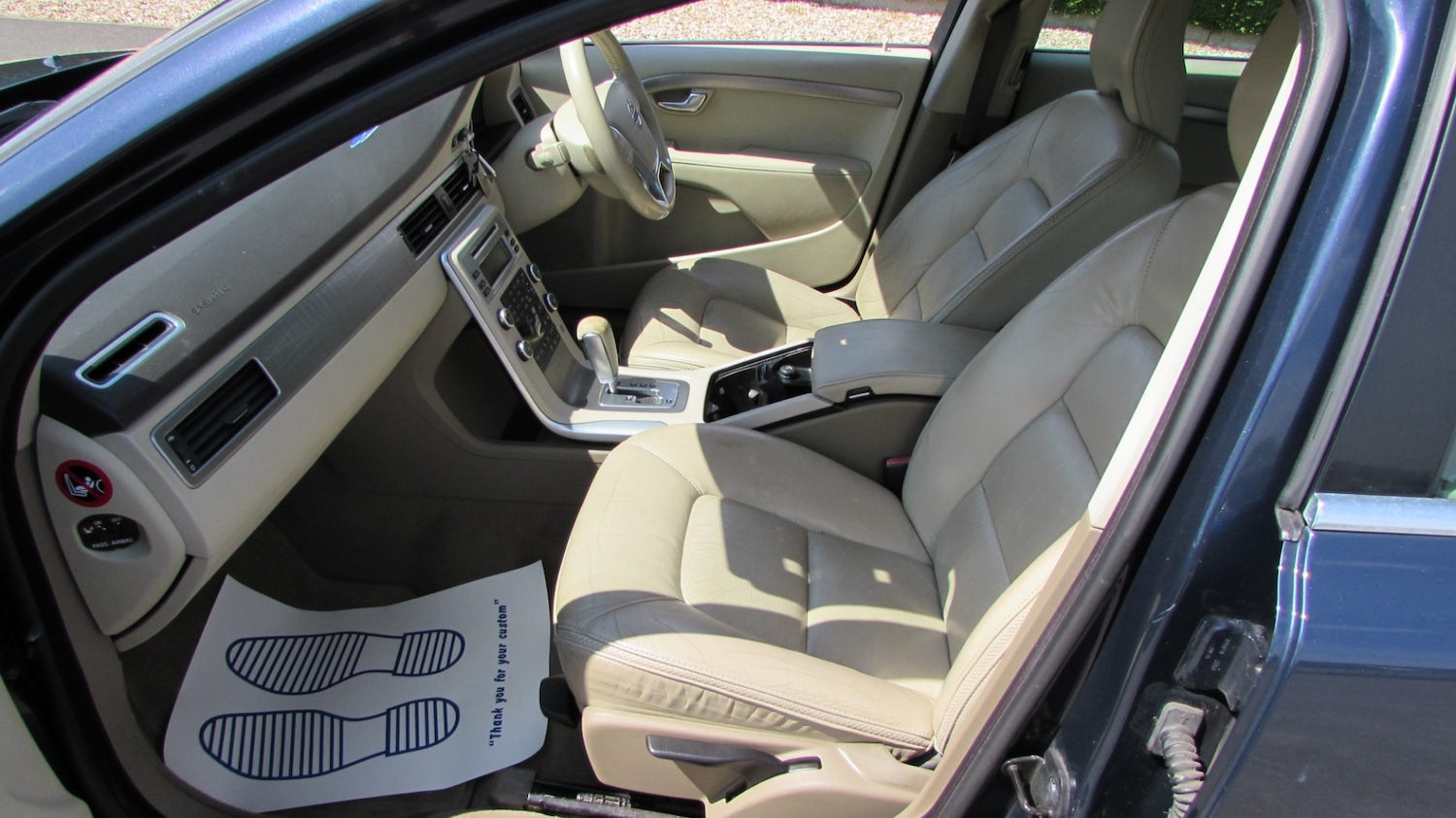 Used Volvo XC70 2011 for sale - 76807105: Photo 8