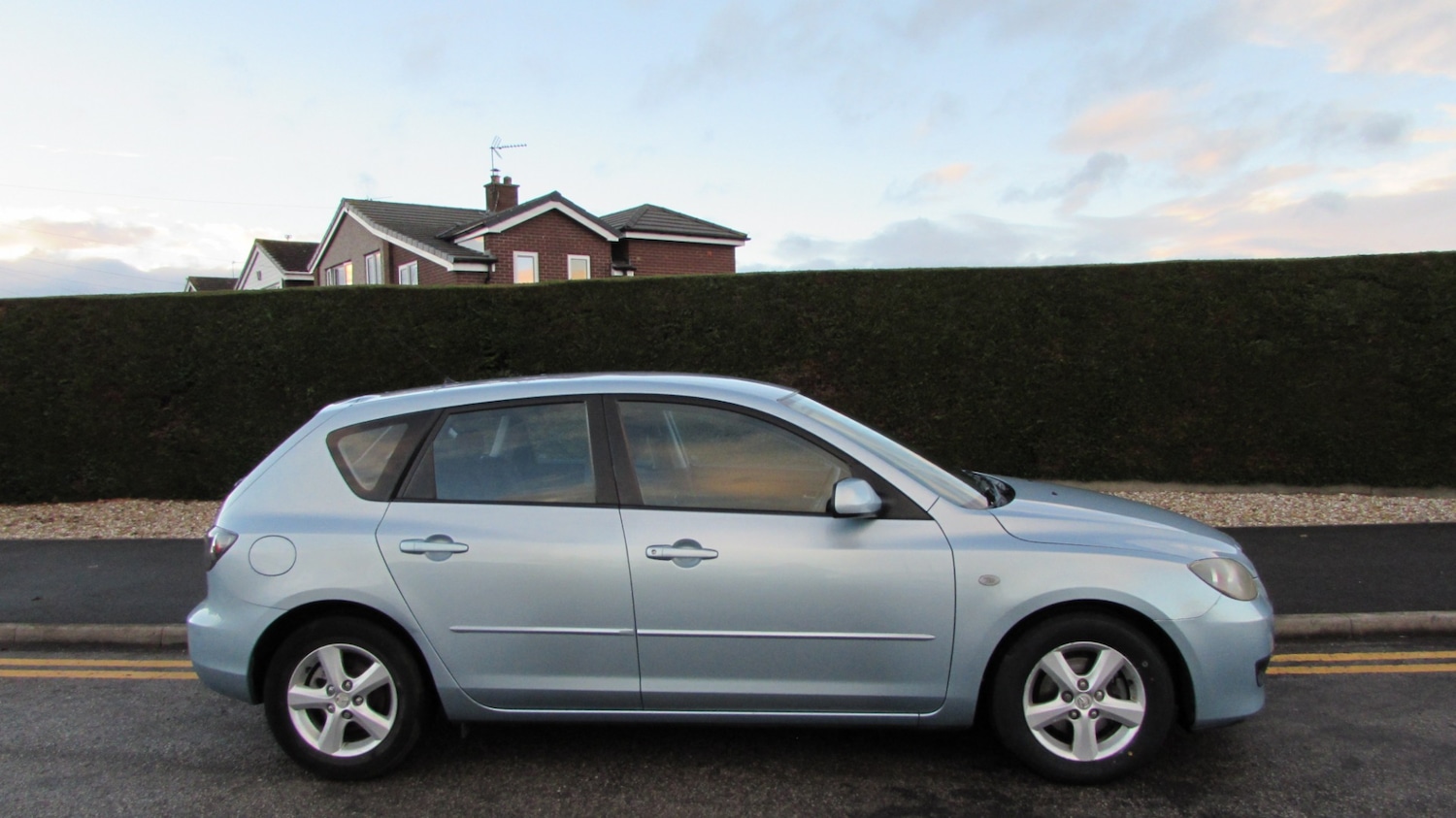 Used Mazda Mazda3 2007 for sale - 76722429: Photo 8
