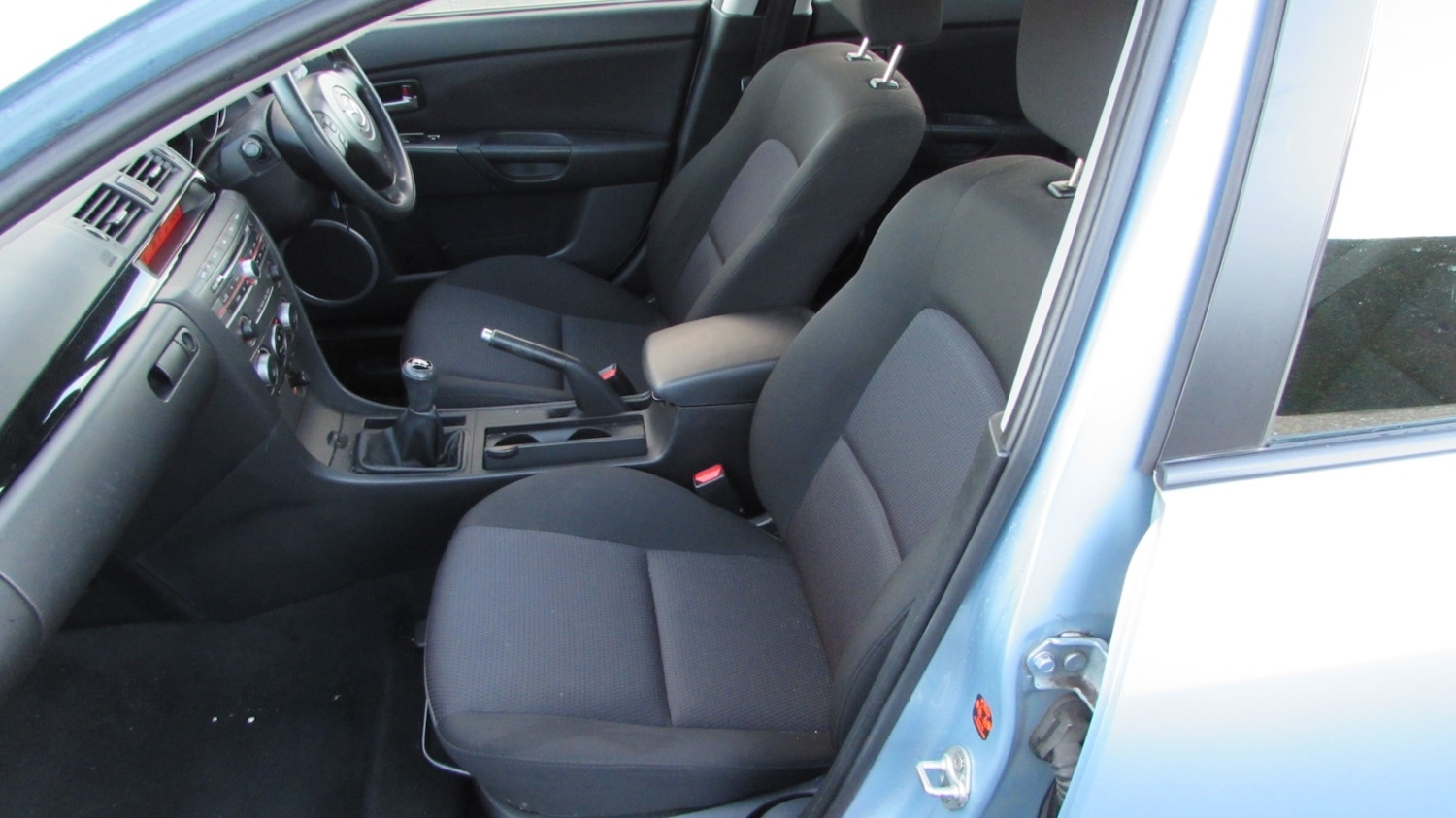 Used Mazda Mazda3 2007 for sale - 76722429: Photo 9
