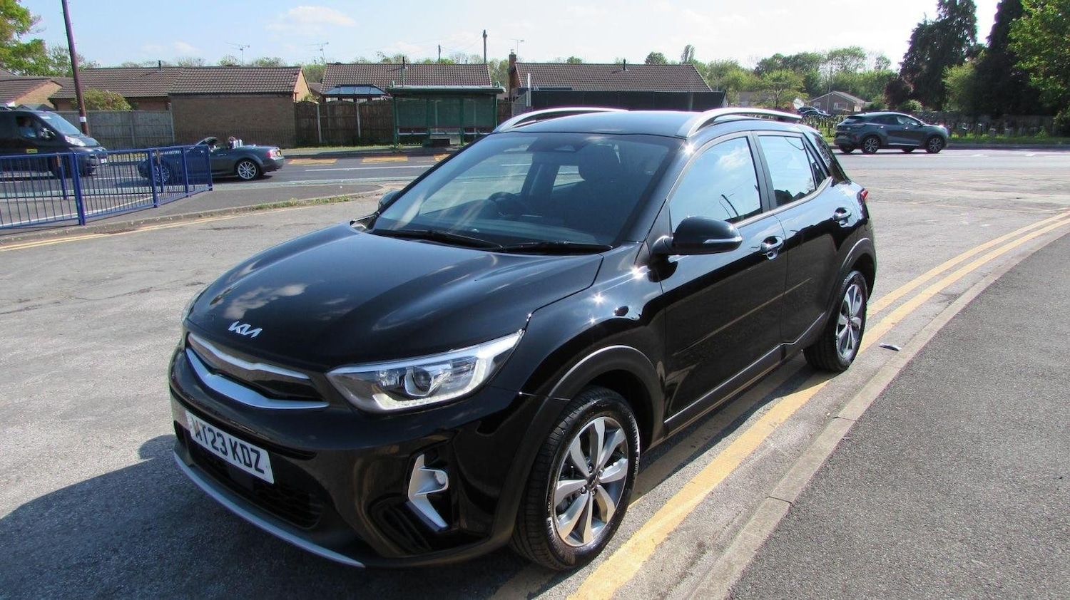 Used Kia Stonic 2023 for sale - 76815170: Photo 3