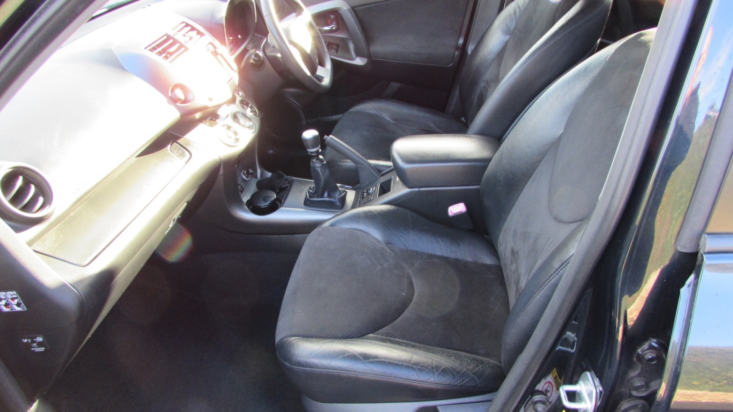 Used Toyota RAV4 2012 for sale - 76611349: Photo 9