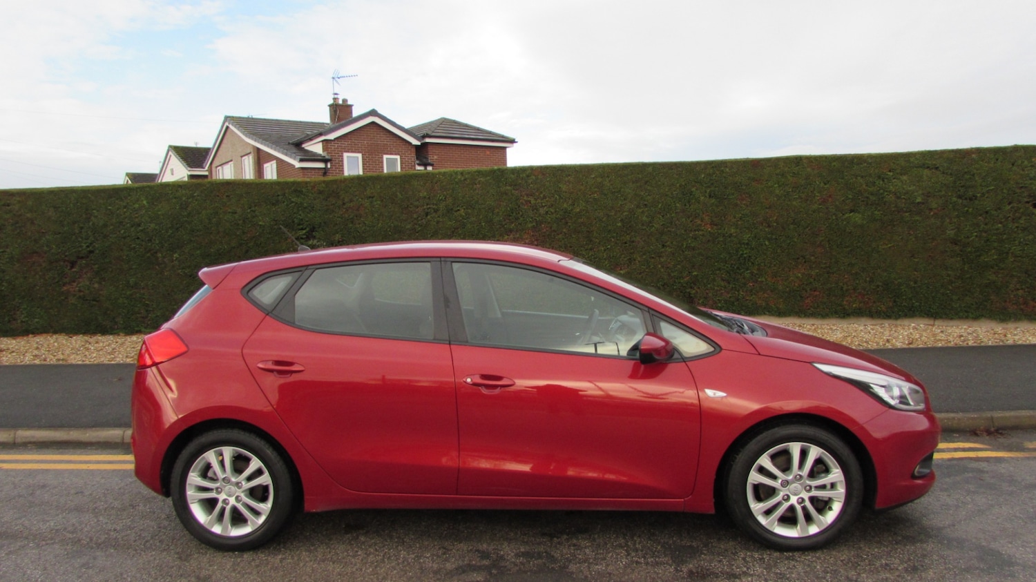 Used Kia Ceed 2014 for sale - 76830453: Photo 8