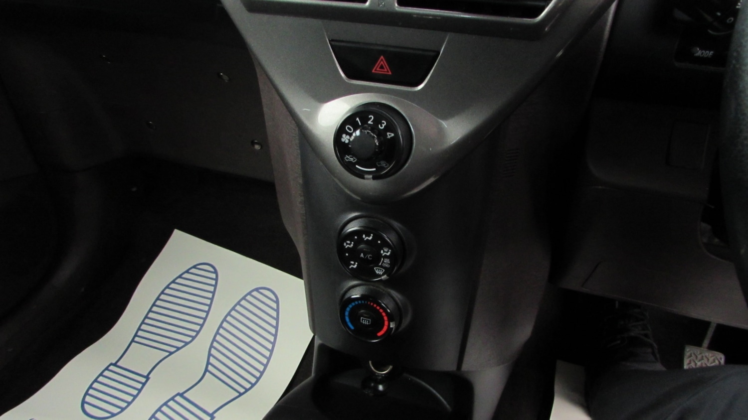 Used Toyota IQ 2009 for sale - 76505645: Photo 13