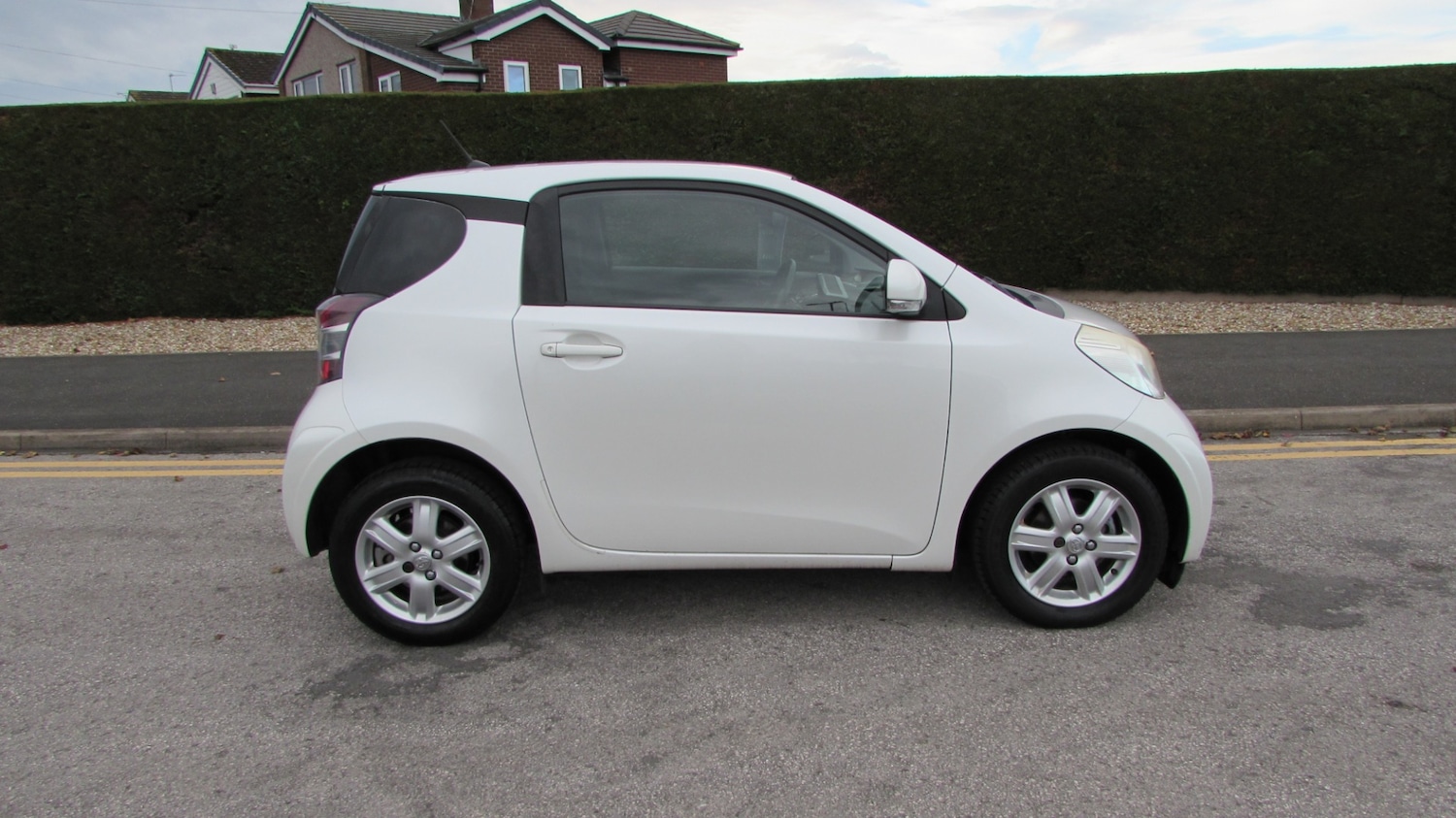 Used Toyota IQ 2009 for sale - 76505645: Photo 4