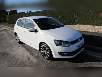 Used Volkswagen Polo 2013 for sale - 76436680: Photo
