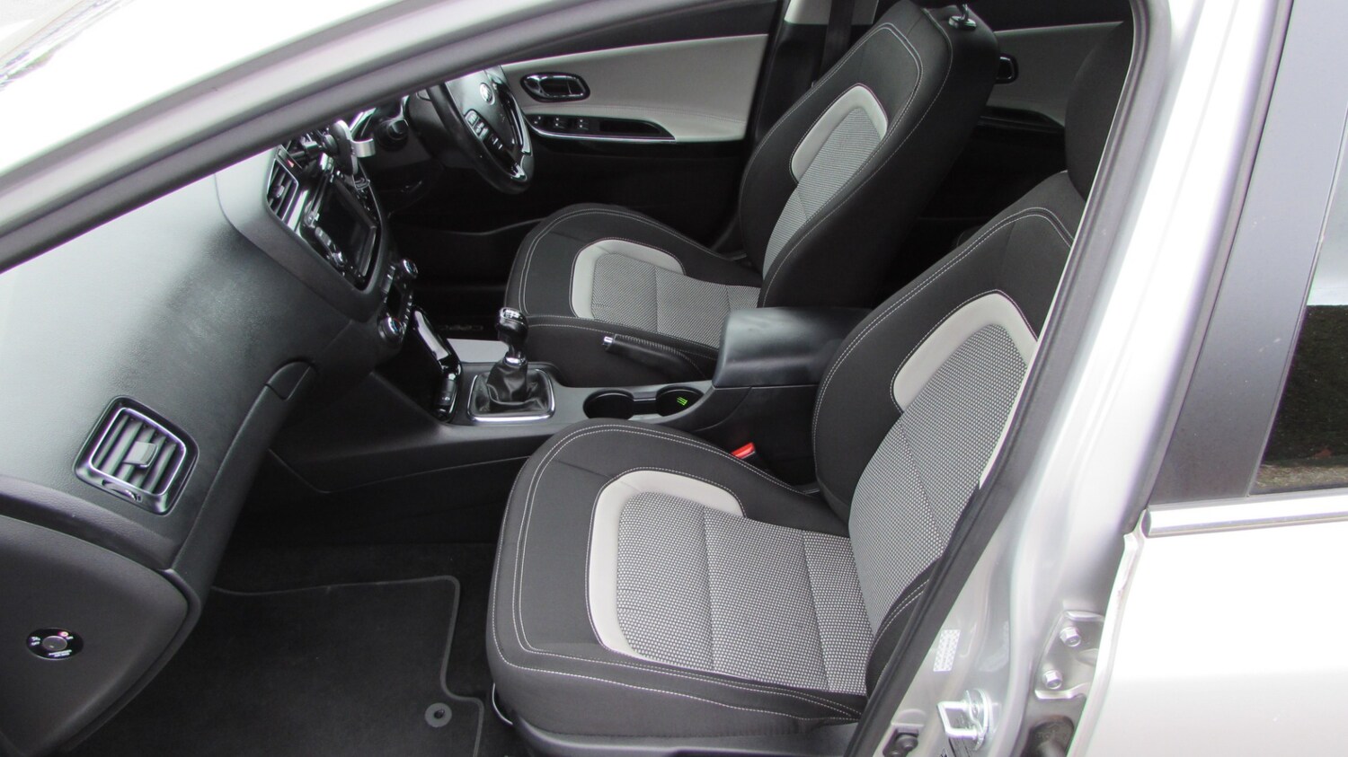 Used Kia Ceed 2013 for sale - 75955973: Photo 9