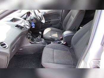 Used Ford Fiesta 2016 for sale - 75536471: Photo