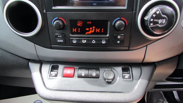 Used Peugeot Partner Tepee 2018 for sale - 75055282: Photo 16