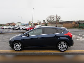 Used Ford Focus 2013 for sale - 77210700: Photo