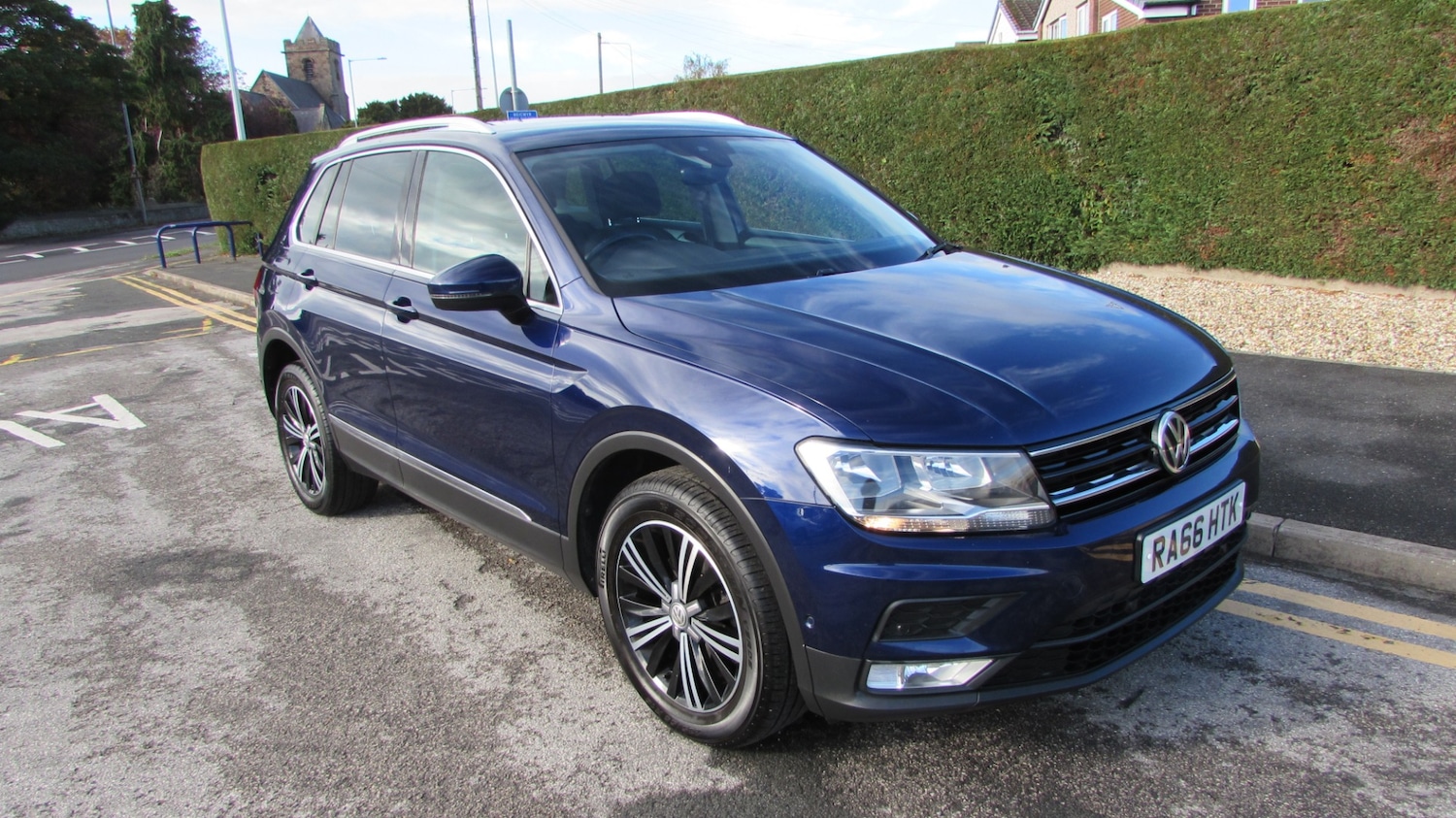Used Volkswagen Tiguan 2017 for sale - 76341446: Photo 1